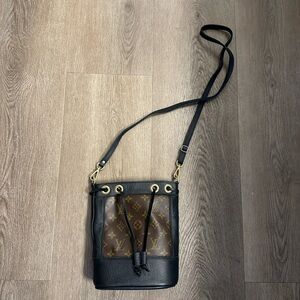 Vintage boho bucket bag